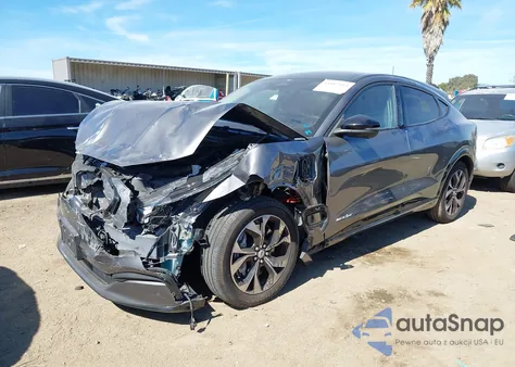 2021 Ford Mustang Mach-E Premium from USA, damaged, VIN 3FMTK3R72MMA19527